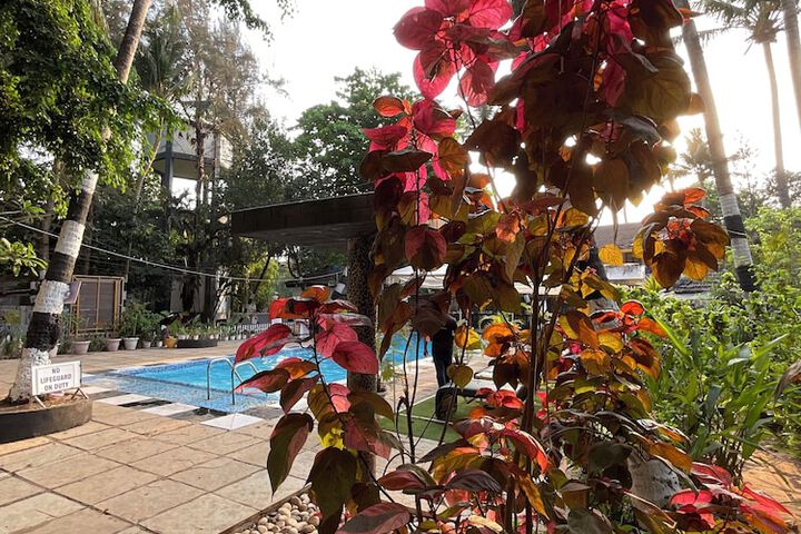 Pool 107 of 160