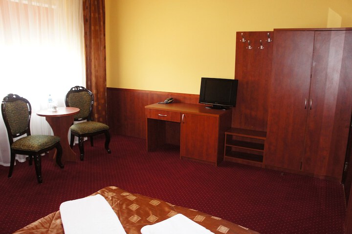 Room 21 of 43