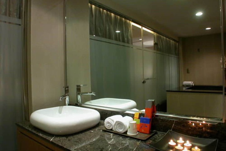 Room 20 of 37