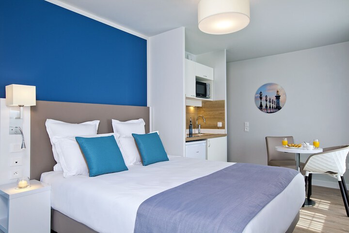 Room 4 of 19