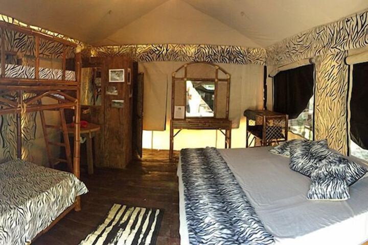 Room 6 of 42