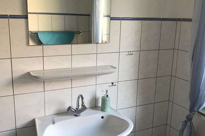 Room 95 of 117