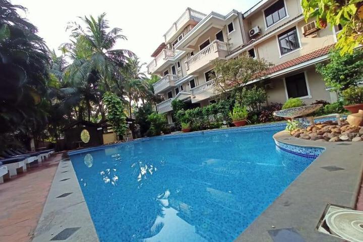 Pool 10 of 23