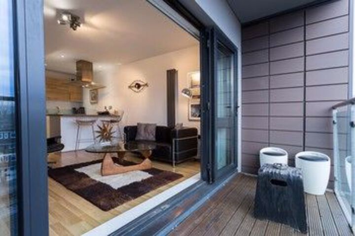 Room 16 of 18