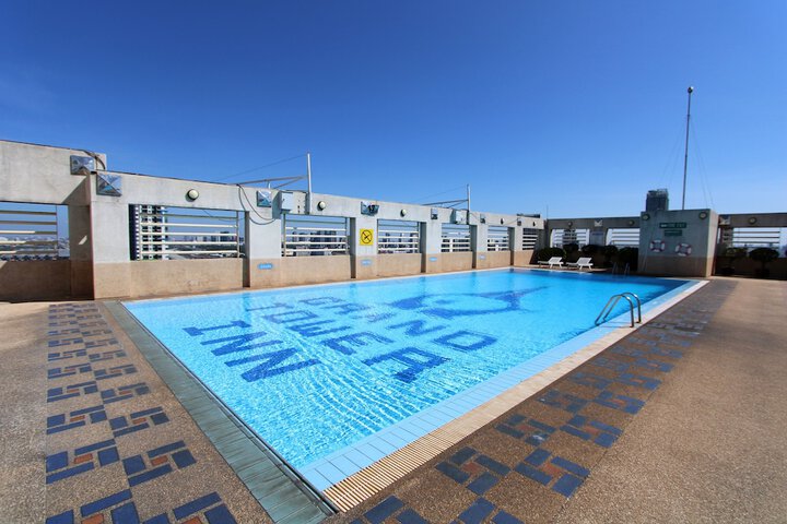 Pool 34 of 50