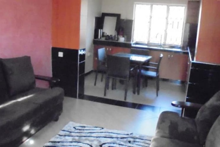 Room 12 of 19