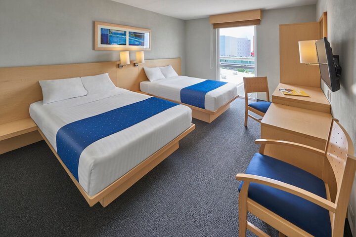 Room 15 of 44