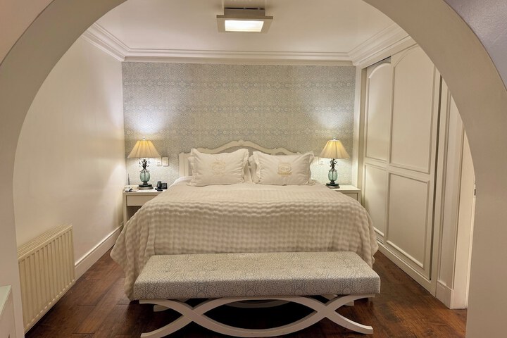Room 37 of 129
