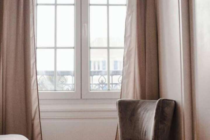 Room 44 of 74