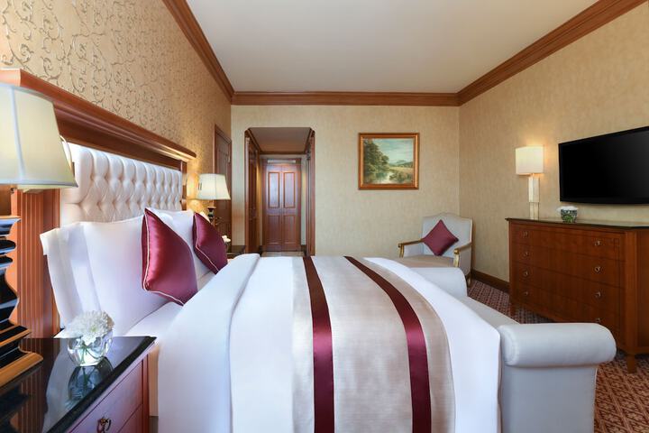 Room 10 of 65