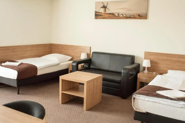 Room 3 of 17