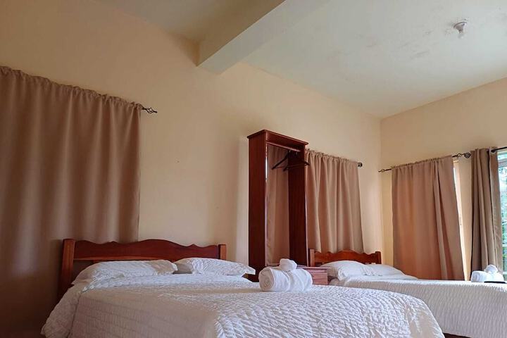 Room 5 of 17