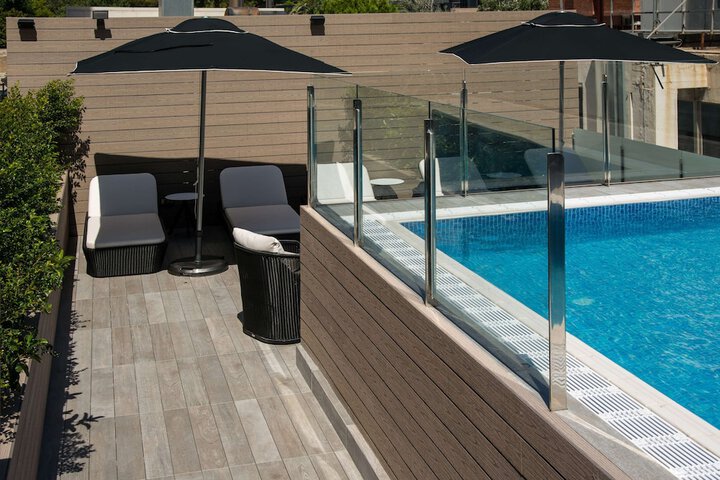 Pools & Facilities