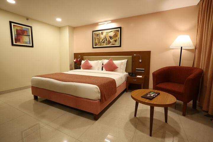 Room 9 of 36