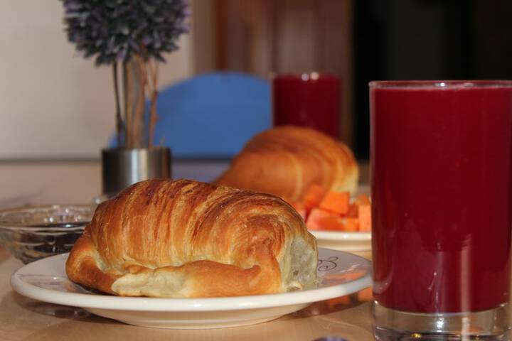 Breakfast/Coffee Service 86 of 101