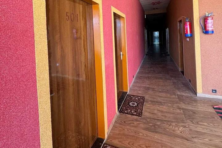 Ballroom/Hall 22 of 28