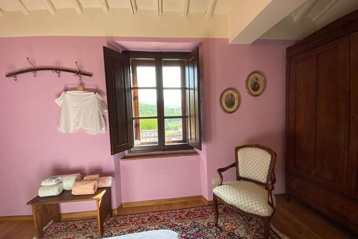 Room 10 of 61