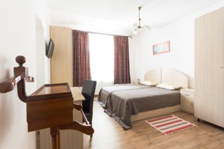 Room 40 of 48