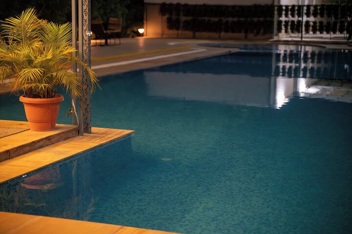 Pool 117 of 190