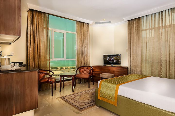 Room 9 of 46