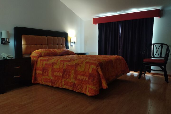 Room 17 of 86