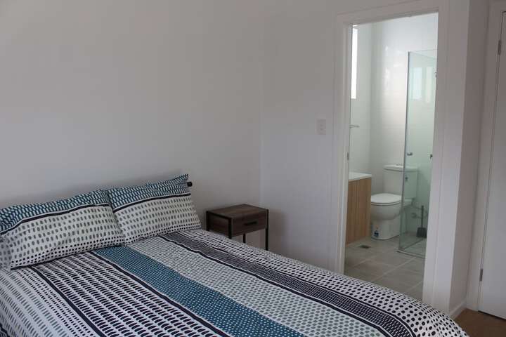 Room 10 of 27