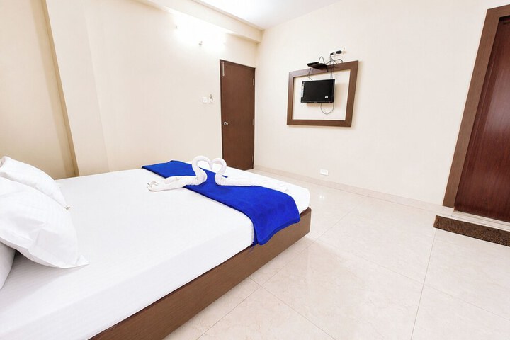 Room 3 of 14