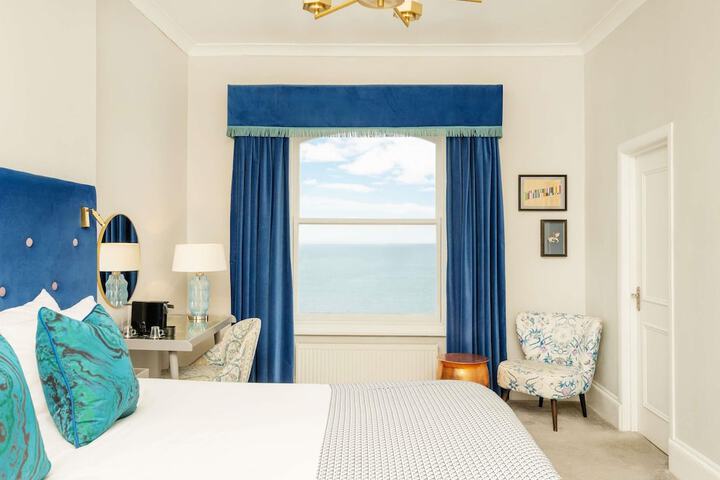 Room 30 of 121
