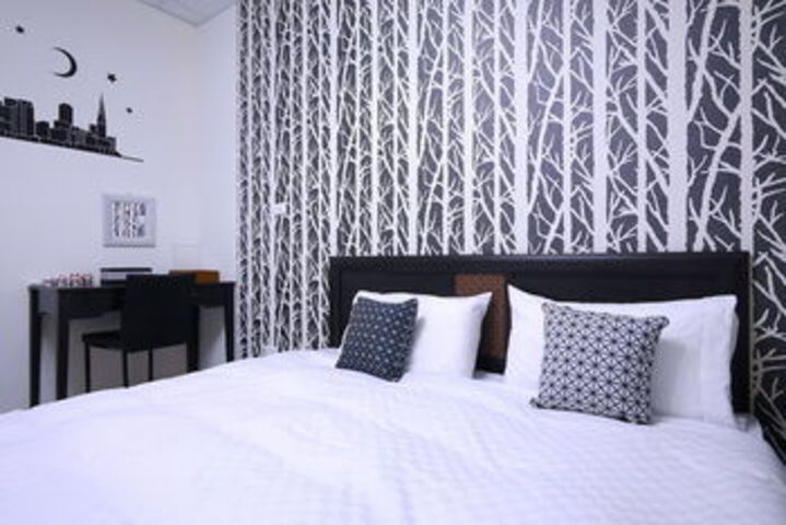 Room 40 of 48