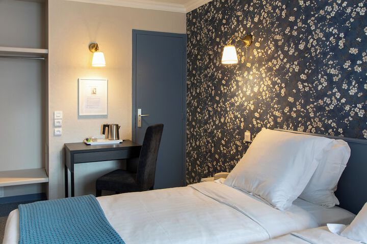 Room 20 of 35