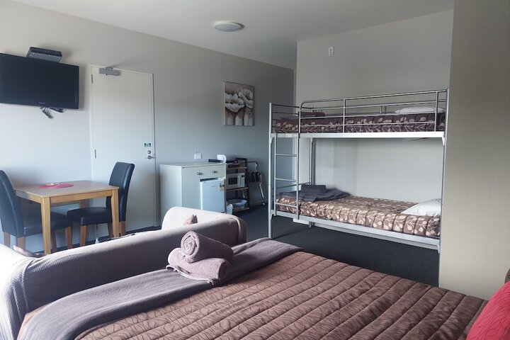 Room 12 of 34
