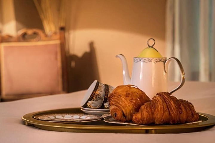 Breakfast/Coffee Service 25 of 39