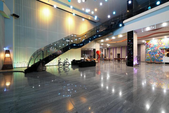 Hotel Interior 4 of 155