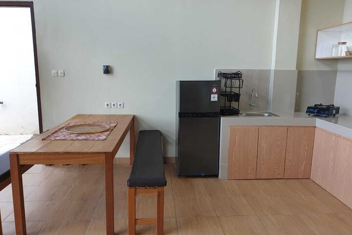 Room 6 of 18