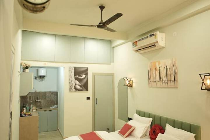 Room 2 of 12