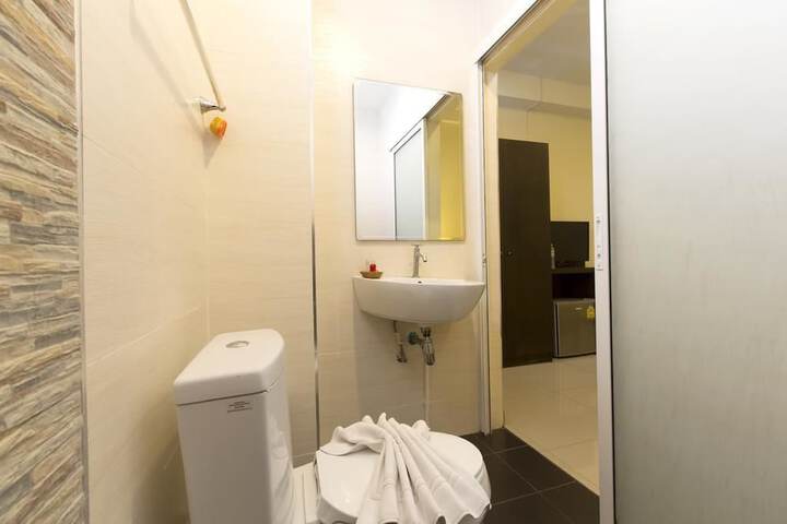 Room 16 of 20
