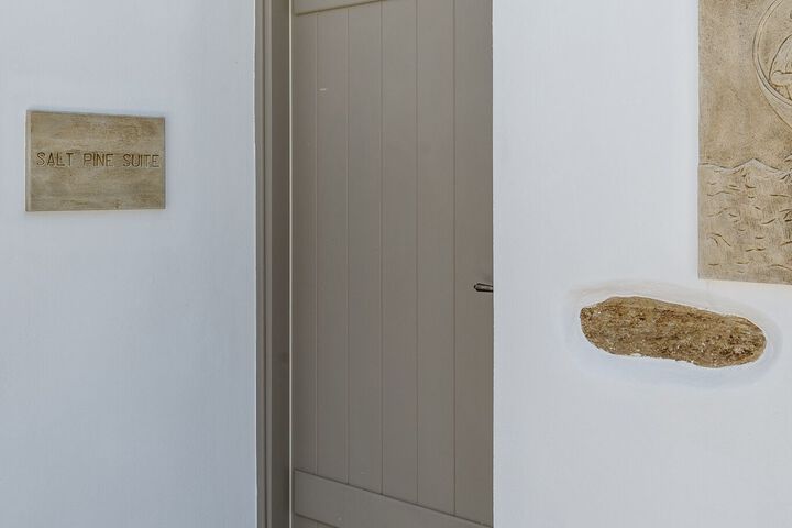 Room 85 of 159