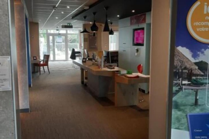 Hotel Lobby