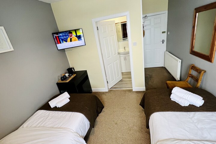 Room 74 of 133