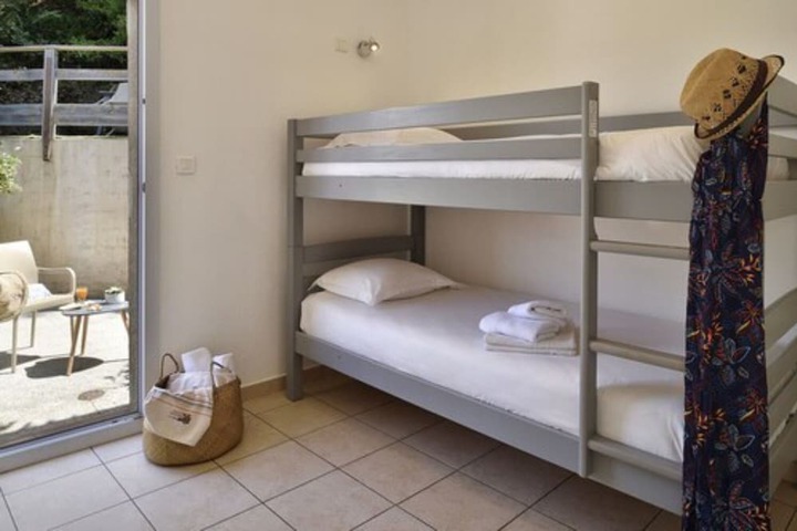 Room 6 of 60