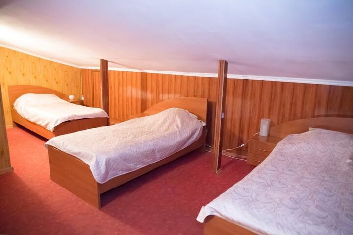 Room 21 of 40