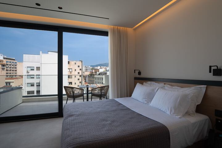 Room 21 of 57
