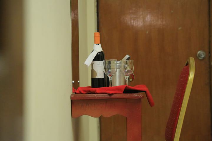 Room 27 of 60