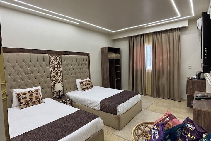 Room 48 of 110