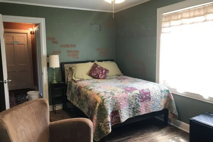 Room 2 of 15