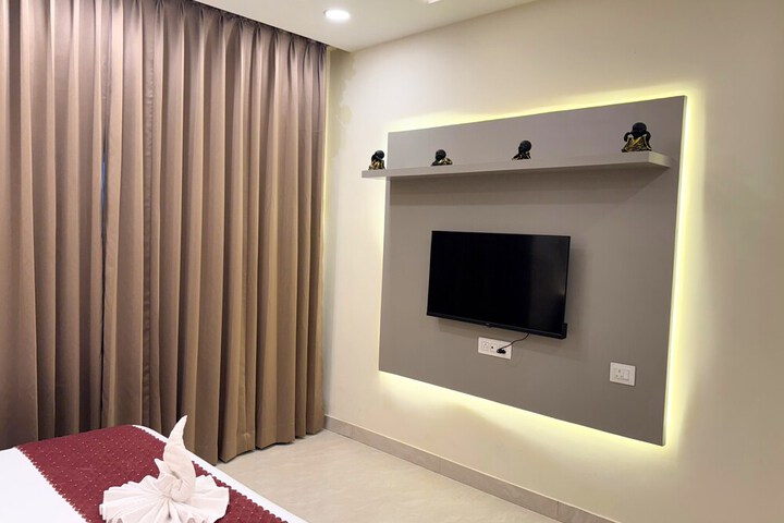 Room 15 of 50