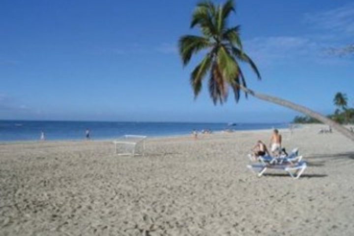 Barcelo Comfort Colonia Tropical