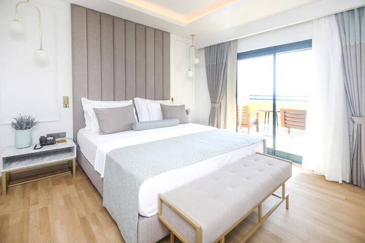 Room 30 of 203