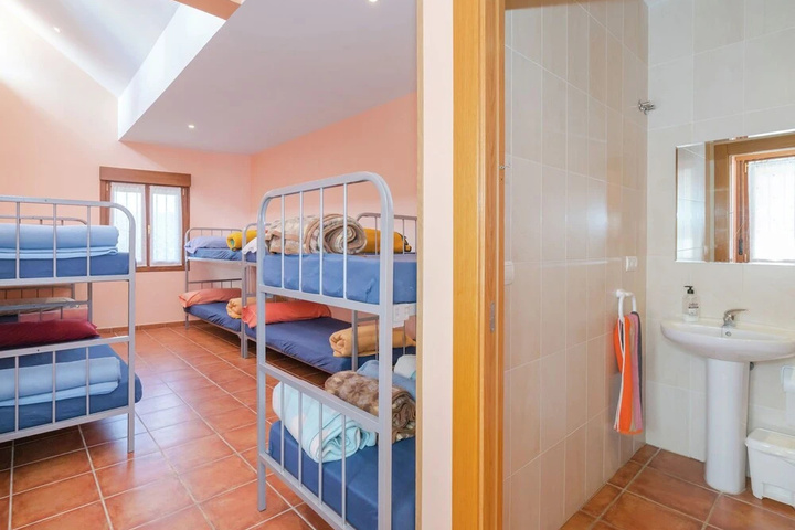 Room 8 of 21