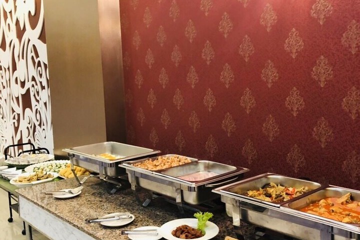 Dining 108 of 214